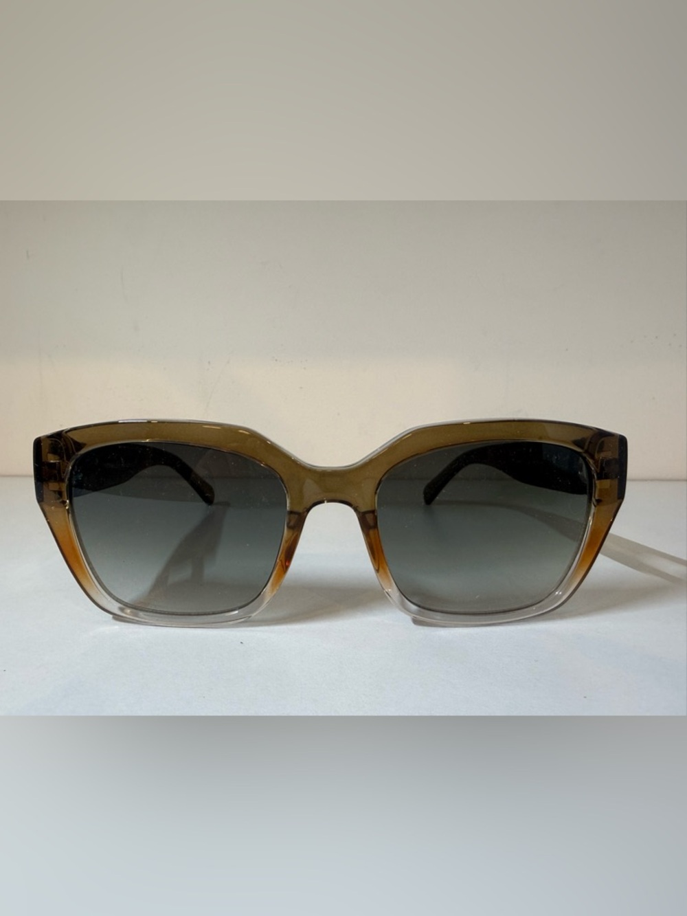 New! Ladies Fossil Sunglasses